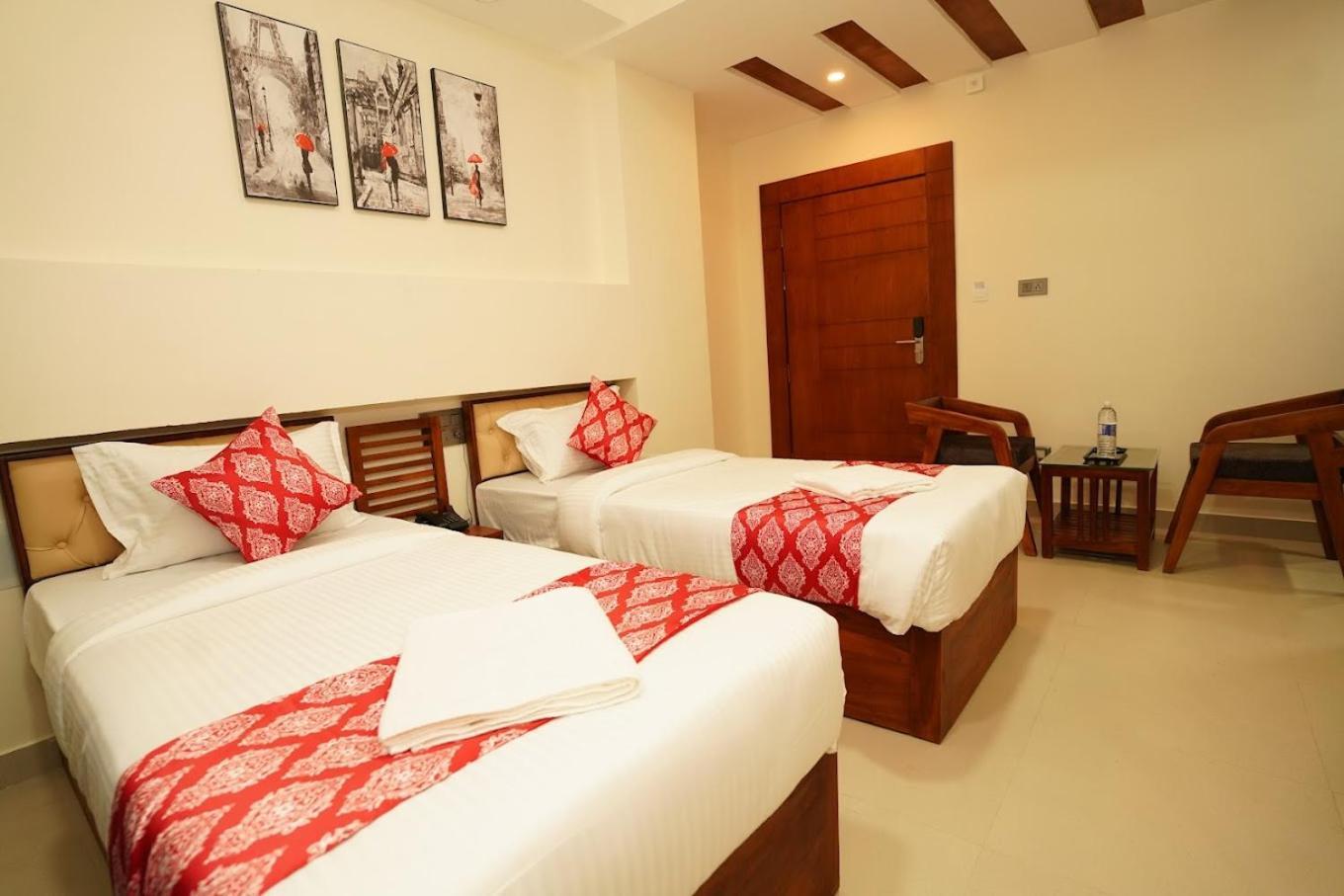 Saavees Residency Bangalore Exterior foto